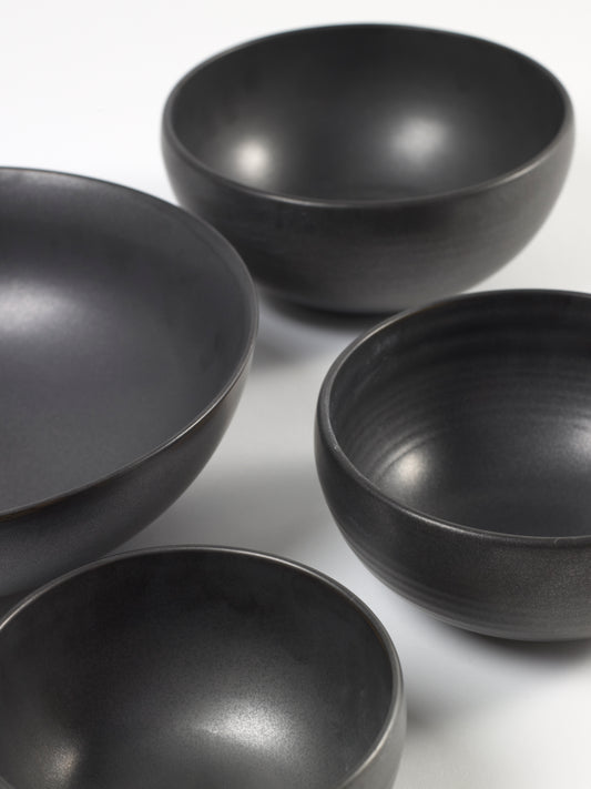 Pure Zwarte Kom - 1 stuk